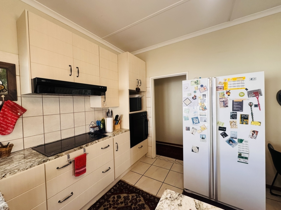 To Let 4 Bedroom Property for Rent in Goedehoop Western Cape